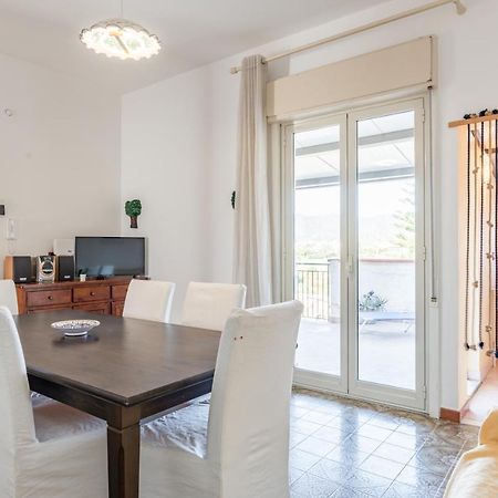 Giardini Naxos Apartment With Terrace Near The Sea Εξωτερικό φωτογραφία